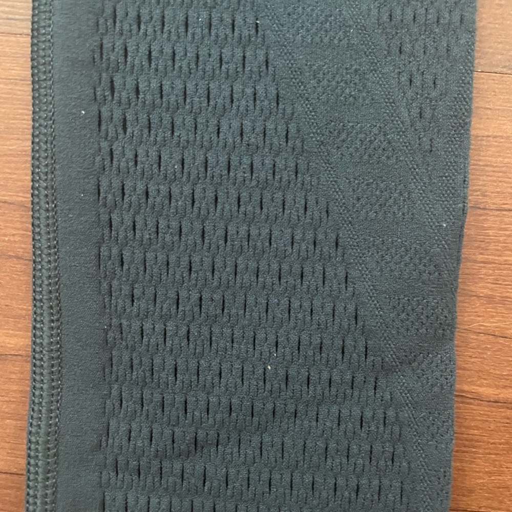 Lululemon blue leggings size 4 - Picture 4 of 4